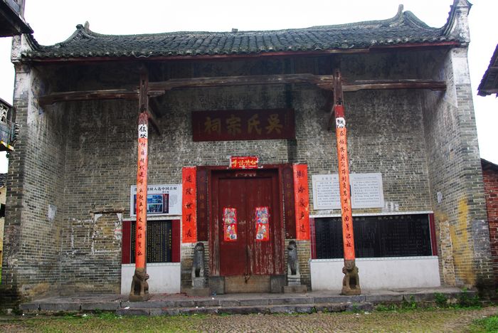 ���Ϲ���