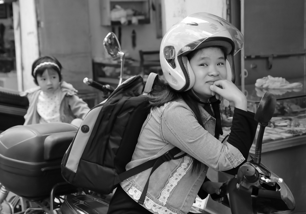 ��Ƭ �ڰ�710.jpg