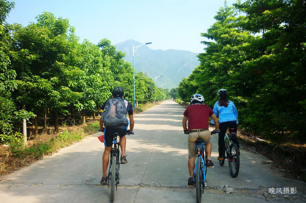 ��ɽǰ���ʵĵ�·