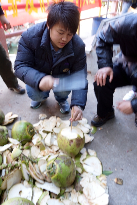 �κ�����Ҭ��100ֻ������¿����ɽ��ʿ����