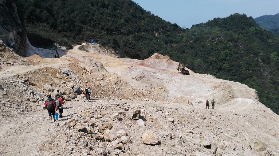 ����·�ϵĿ�