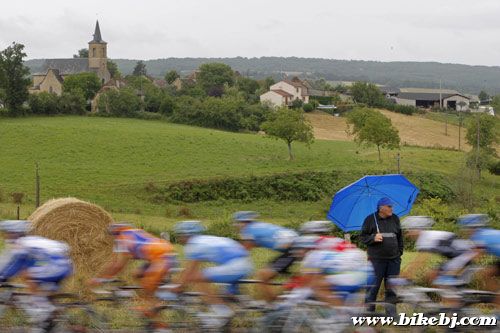 �ϲ����йۿ�����