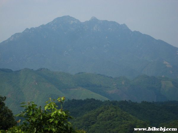 �ӹۿ����Ķ��Ľ�ɽ�϶�������ɽ