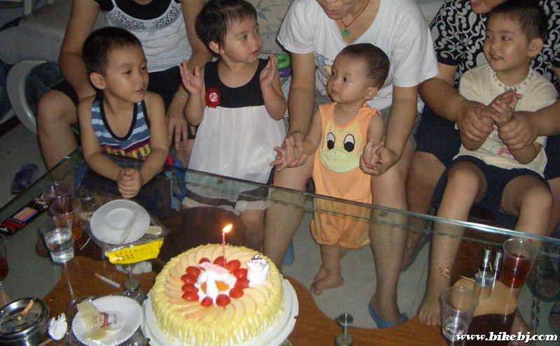 ���ŵ��⣬�ϱ����볪���ո裬Ȼ��С������Ը��������