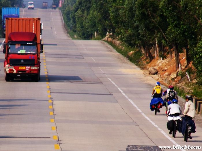 �����ι�·...