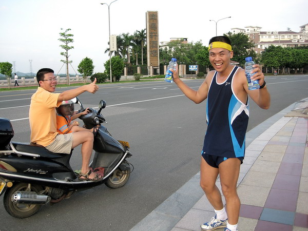 һλ�����������������һ�������Ĵָ��һ������˵��ǿ��