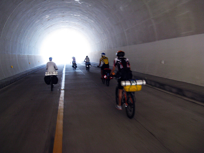 ��Խ����...