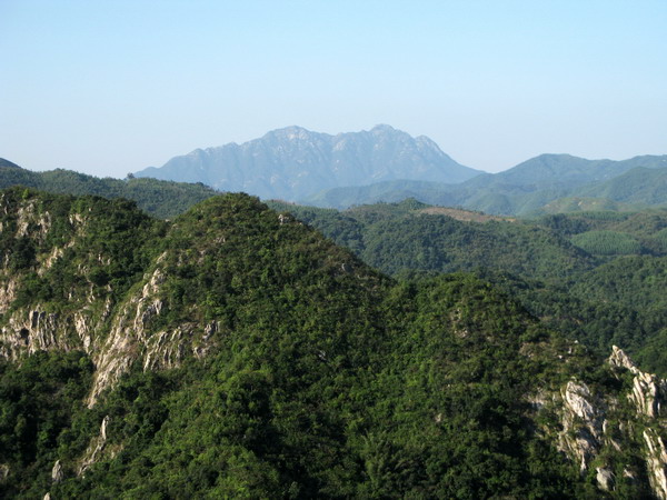 ң������957�׵Ĵ���ɽ