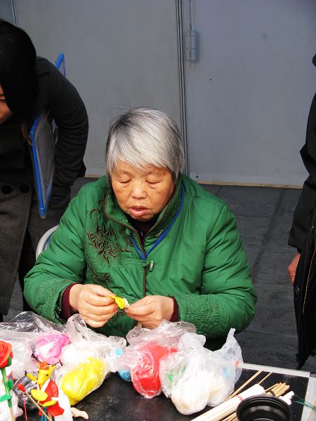 ���˽�ʲô��...