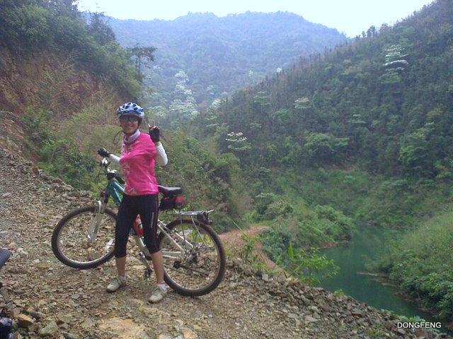 ��һ����ŮӢ�ˣ�Ůǿ�˰�