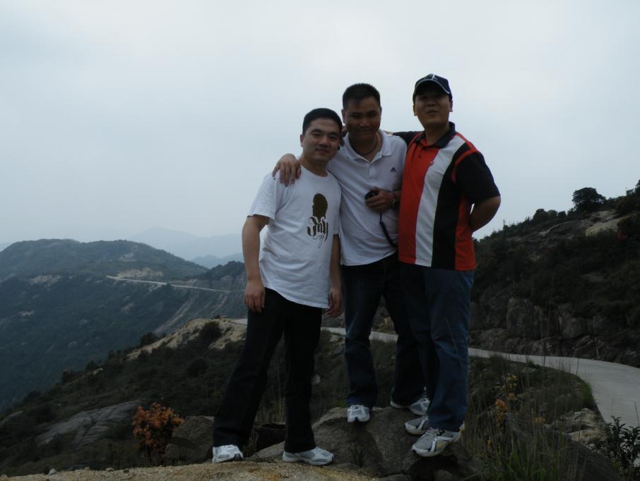 ����������