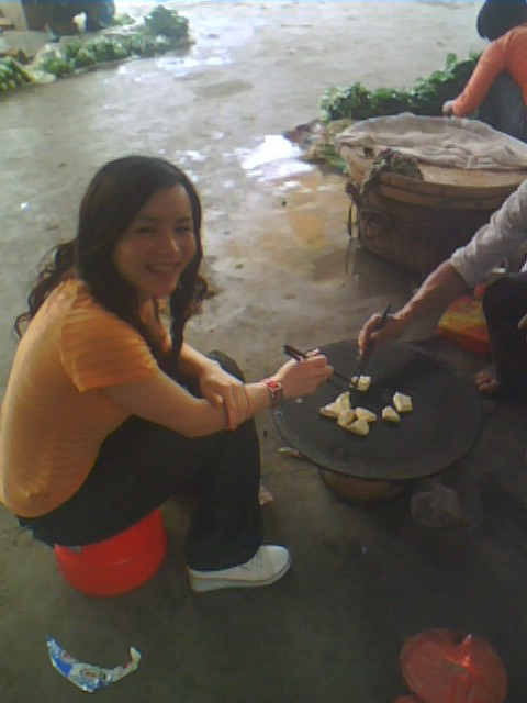 ���ŵ��У�һ���գ�һ�߳ԣ��еĻ����Ժ���һС�ھƣ������㣬��������������Ѿ���һ��һ����һ�߳ԣ��Ⱥ� ...