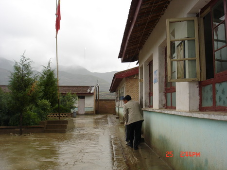 У������ʦ���ľ���̧��ȥ�ս��ҡ�