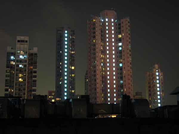 ��һ�죬ÿ�Ҷ��ǵƻ�ͨ���ġ�