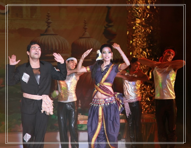 2010��������-ӡ���赸 055_��С��С.jpg